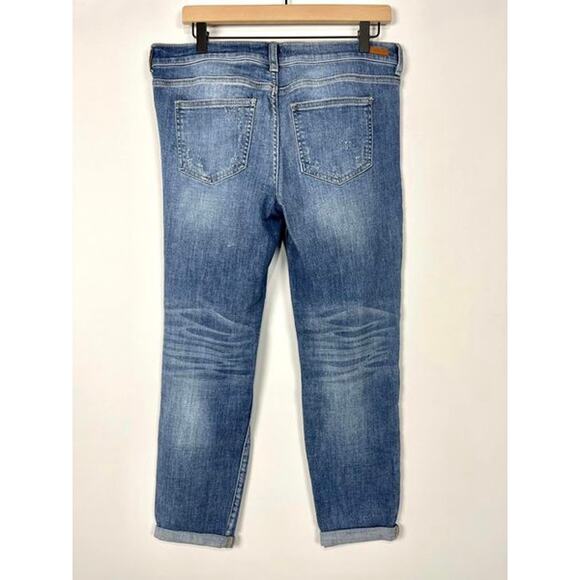 Sneak Peek Sexy Boyfriend Midrise Distressed Ankle Denim Jeans - Picture 2 of 2